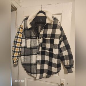 Boohoo Women's Black, White, and Yellow Plaid Jacket